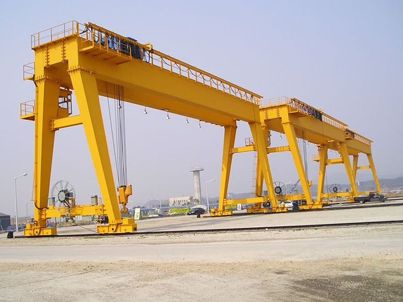 通用門(mén)式起重機(jī)